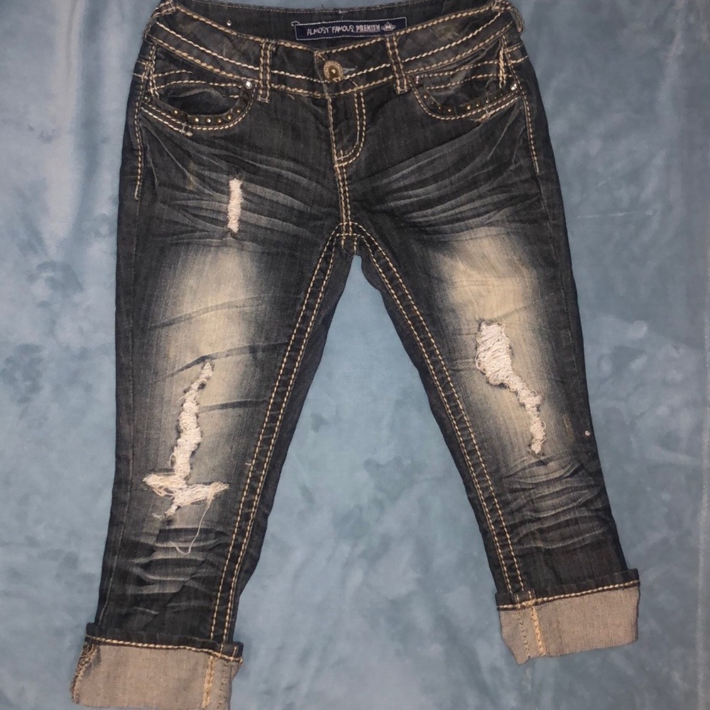 Almost Famous Destroyed Cuffed Capri